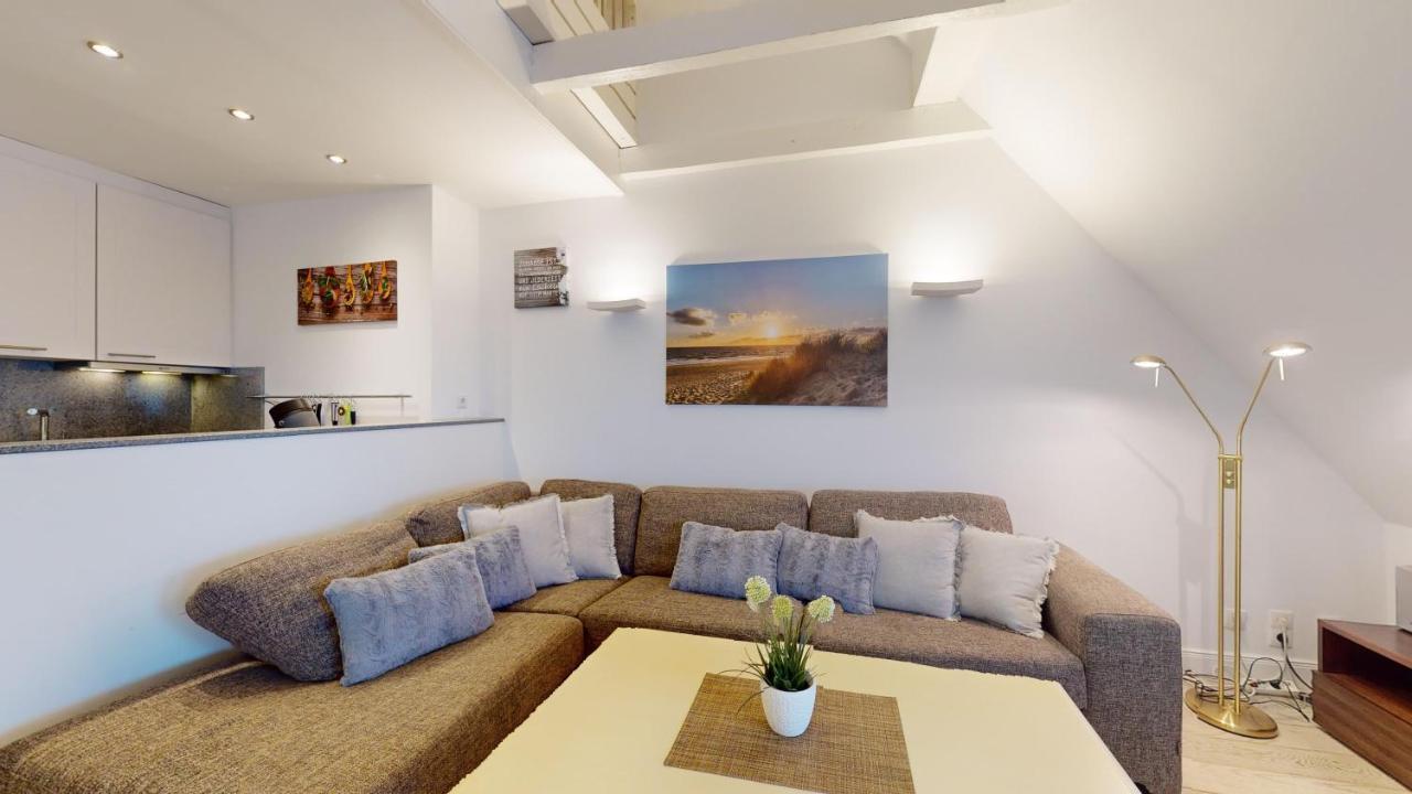 Wattkieker-stedum Apartment
